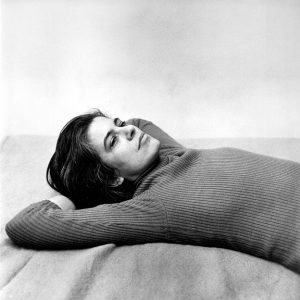 Susan Sontag- سوزان سانتاگ- جامعهی امریکا- نظریهی هنر- نقد هنر- هنر معاصر -
