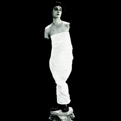 عکسی از buster keaton باستر کیتون/پنجره‌ی عقبی: با اینکه دیر شده است متشکرم! / بهزاد رحیمیان/جوزف فرانسیس کیتن/سینمای کمدی/چاپلین