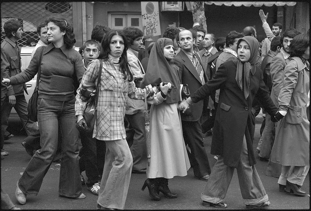 از مجموعهی «۴۴ روز»